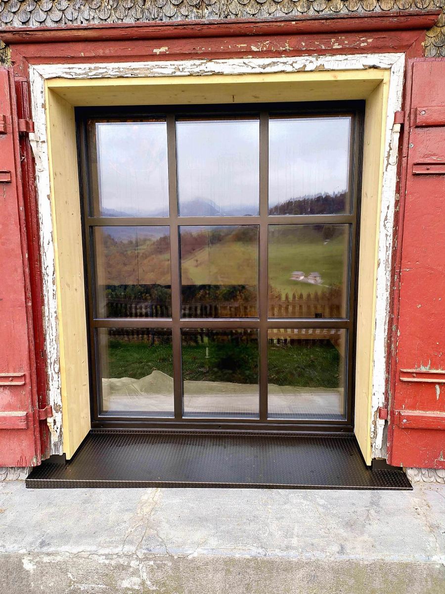Stahlfenster und Metallfenster